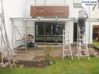 Einglasen an der Terrassenüberdachung Einglasen an der Terrassenüberdachung